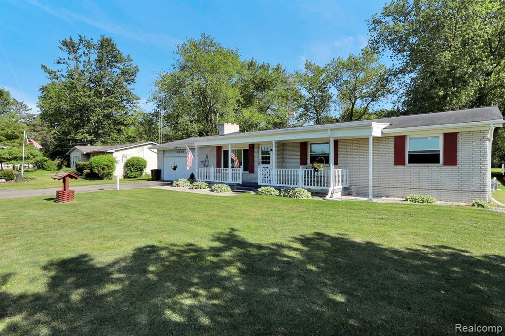 6245 W Coldwater Road, Flushing, MI 48433 — Photo 4