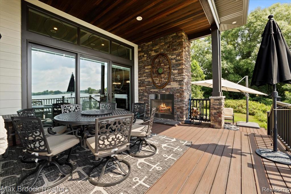 8184 Woodland Shore Drive, Brighton, MI 48114 — Photo 43