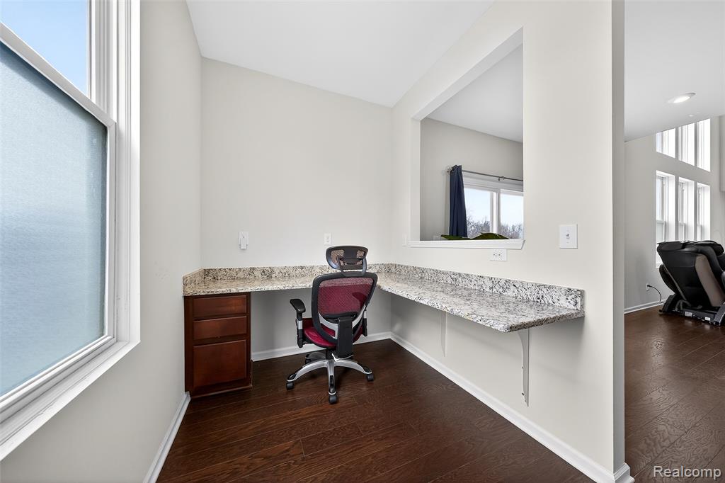 4172 Walcott Drive, Lake Orion, MI — Photo 13