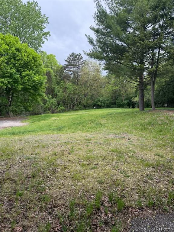 5050 PONVALLEY Road, Bloomfield Hills, MI 48302 — Photo 2