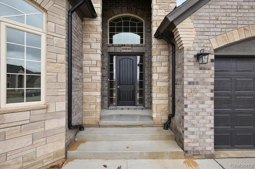 24244 Tullymore Drive, Macomb, MI 48042 — Photo 5