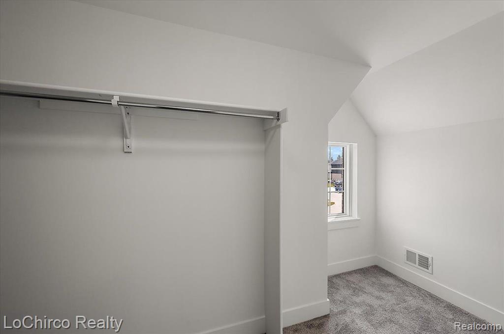 49355 LANGFORD Drive, Macomb, MI 48044 — Photo 31