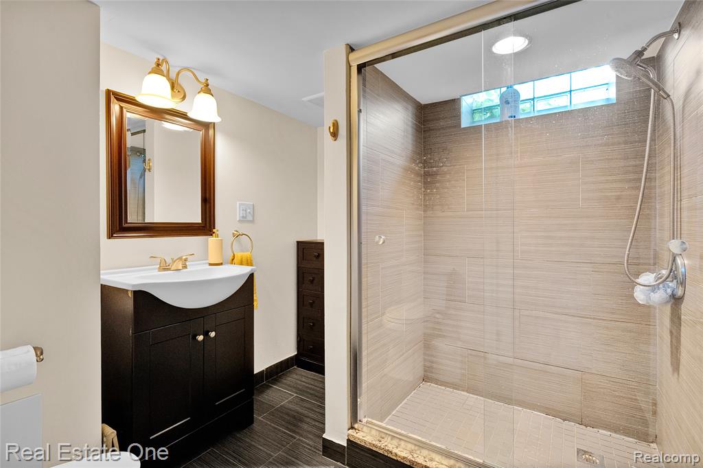 33395 Florence Street, Garden City, MI — Photo 30