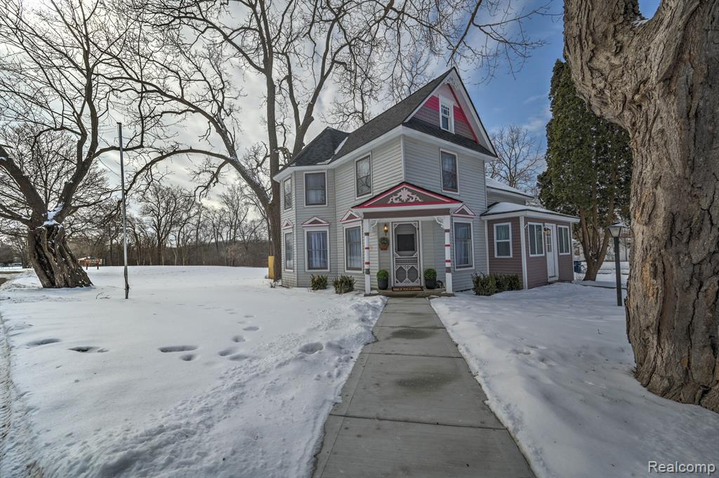 602 S BROAD Street, Holly, MI 48442 — Photo 3