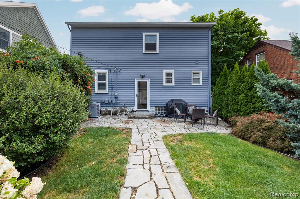 638 S Harvey Street, Plymouth, MI 48170 — Photo 39