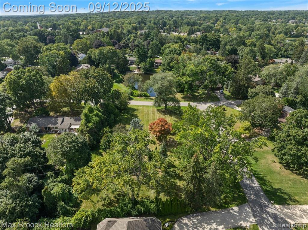 1027 Joanne Court, Bloomfield Hills, MI 48302 — Photo 6