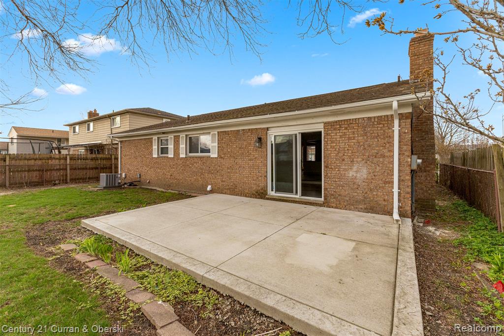 12215 Manor Drive, Southgate, MI 48195 — Photo 26