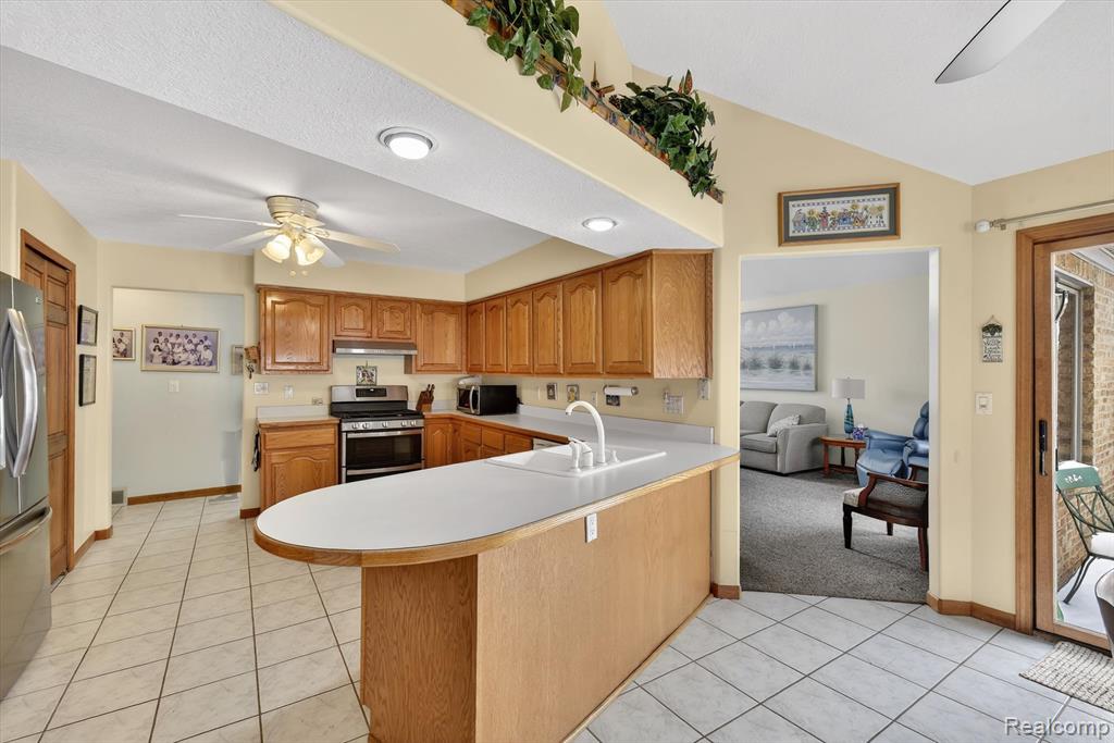 32874 Liparoto Drive, Rockwood, MI — Photo 15