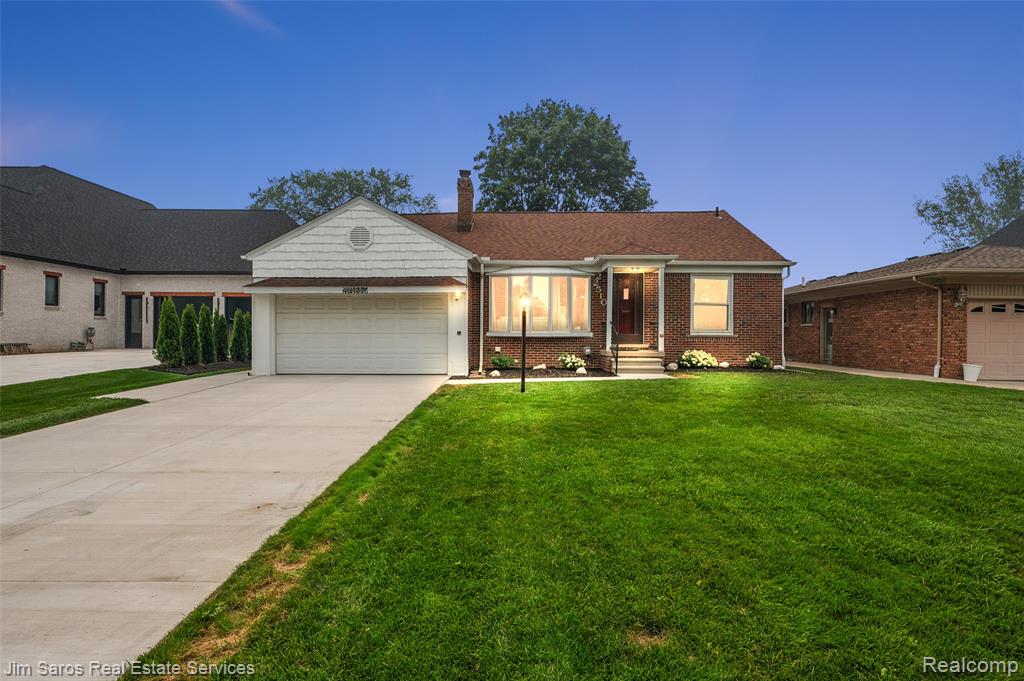 22510 Ardmore Park Drive, Saint Clair Shores, MI 48081