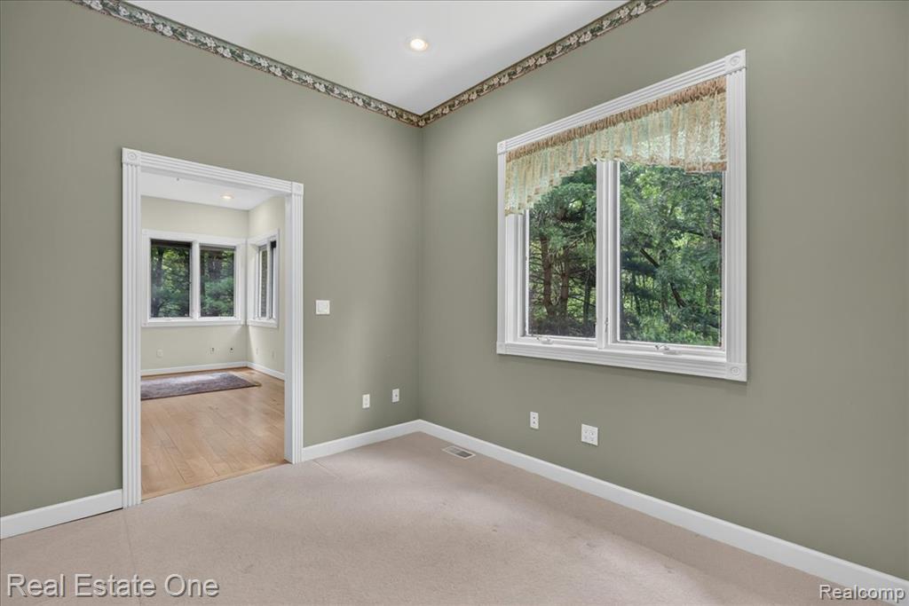 425 Courtney Road, Leonard, MI 48367 — Photo 53