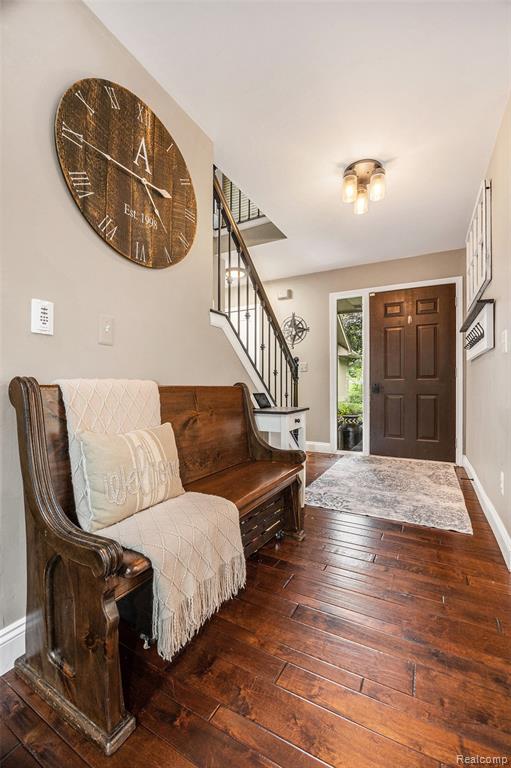 9780 Oak Valley Drive, Clarkston, MI 48348 — Photo 3