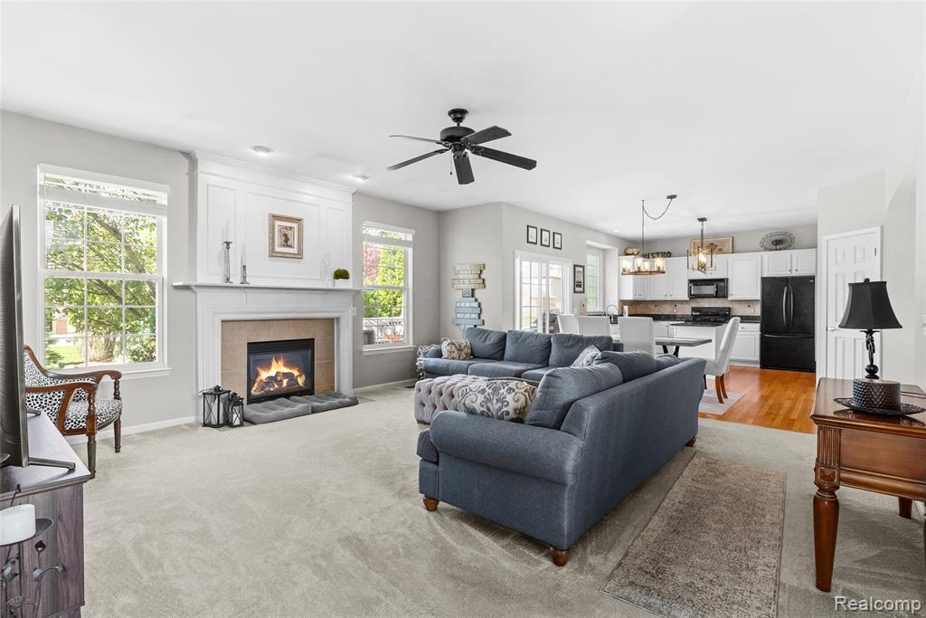 6241 Sapphire Court, Grand Blanc, MI 48439 — Photo 12