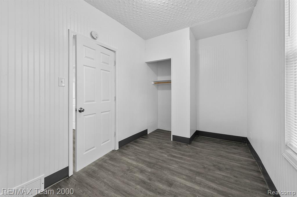 8849 OLIVET Street, Detroit, MI 48209 — Photo 11