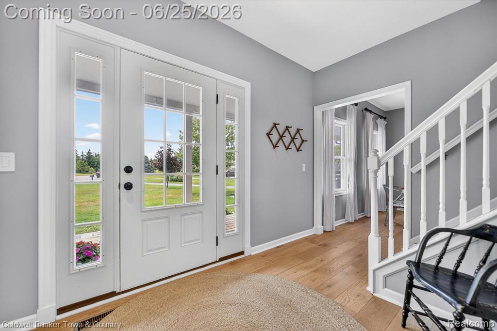 918 Gray Fox Court, Howell, MI 48843 — Photo 7