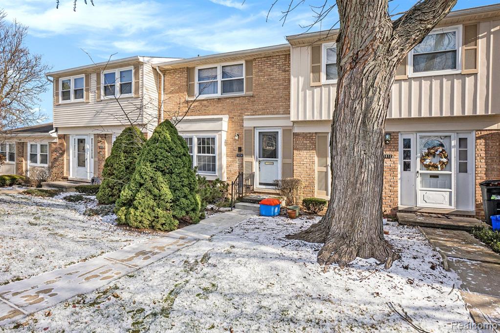 1814 BRENTWOOD Drive, Troy, MI 48098 — front exterior