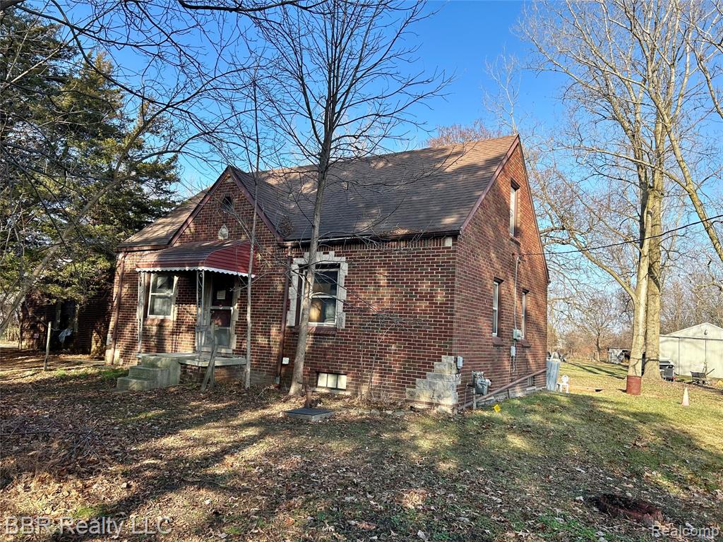 1989 Will Carleton, Flat Rock, MI 48134 — front exterior