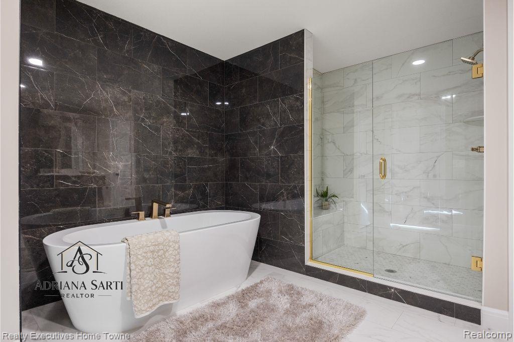 50931 MISTWOOD Drive, Macomb, MI 48042 — Photo 51
