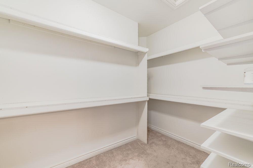9546 KINGSWAY Circle, Clarkston, MI 48348 — Photo 30