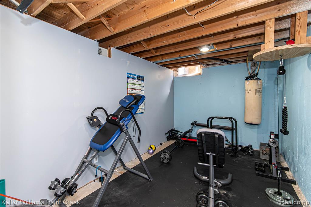 35452 Saint Clair Drive, New Baltimore, MI 48047 — Photo 39
