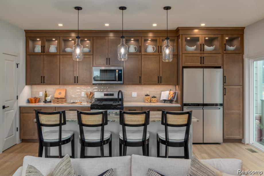 49478 Coldwater Ridge Drive, Northville, MI — Photo 3