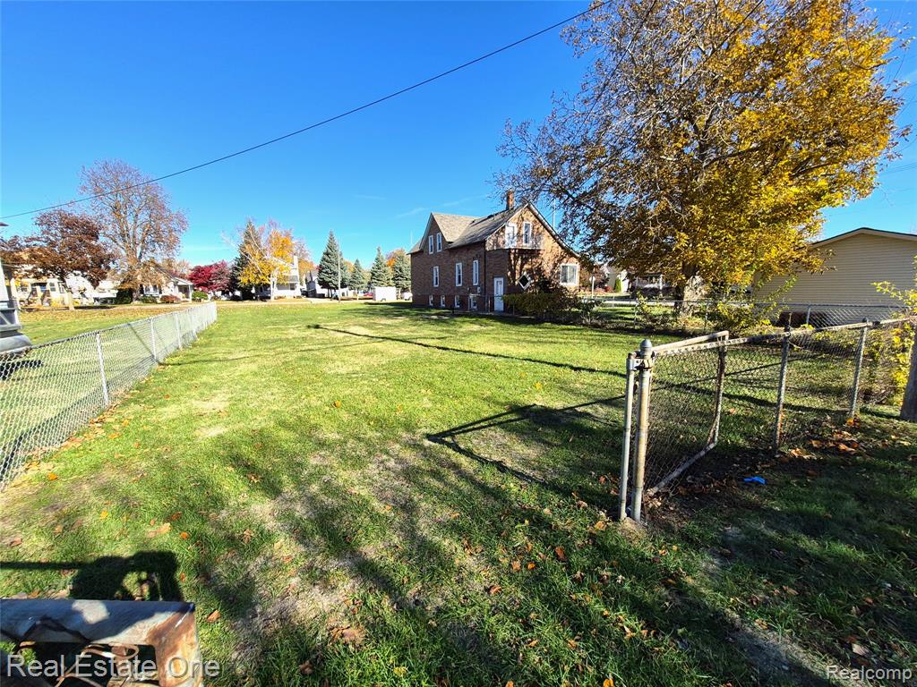 505 Forest Street, Wyandotte, MI 48192 — Photo 14