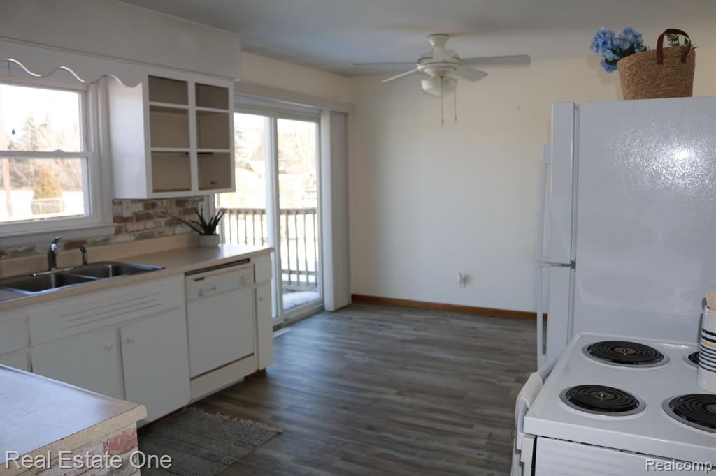 424 W CEDAR Street, Standish, MI 48658 — Photo 7