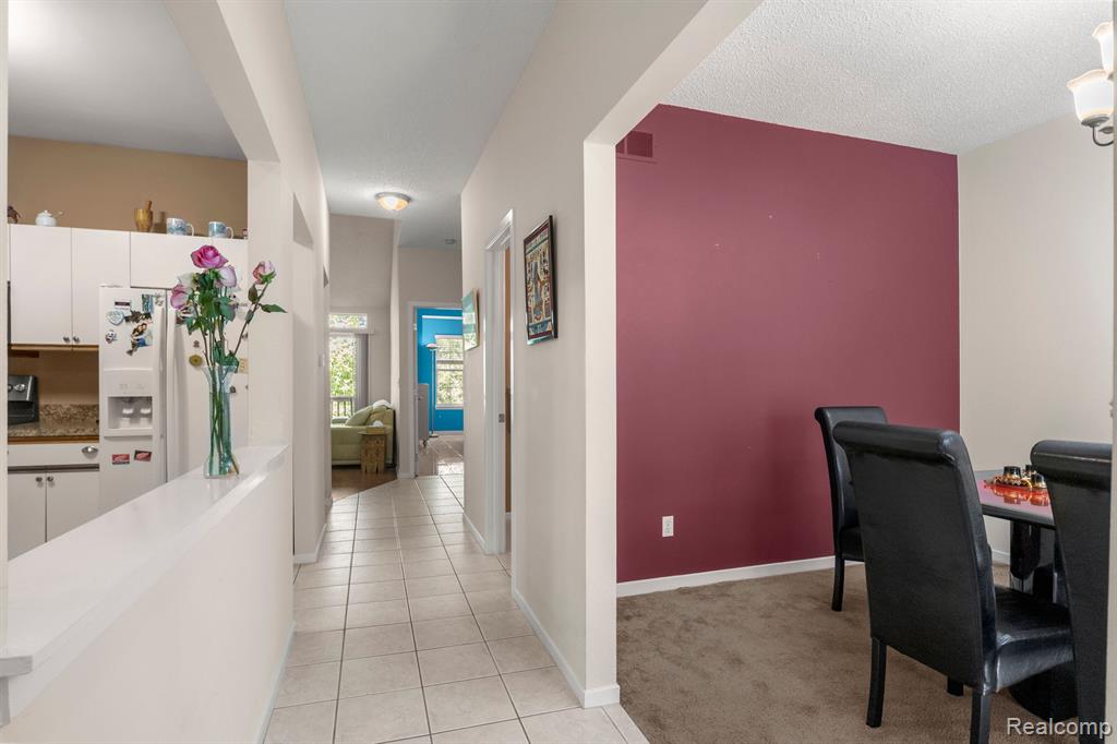 30997 CENTENNIAL Drive, Novi, MI 48377 — Photo 4