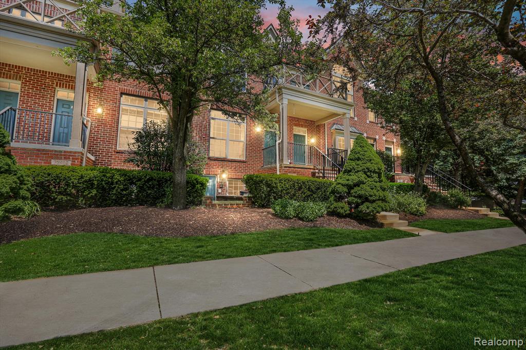 39410 SPRINGWATER Drive, Northville, MI 48168 — Photo 2