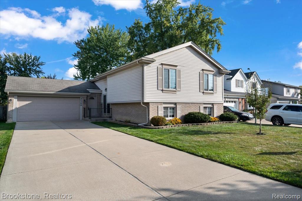 42384 Beechwood Court, Canton, MI 48188 — Photo 2