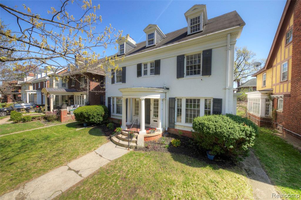 121 Longfellow Street, Detroit, MI 48202 — Photo 8