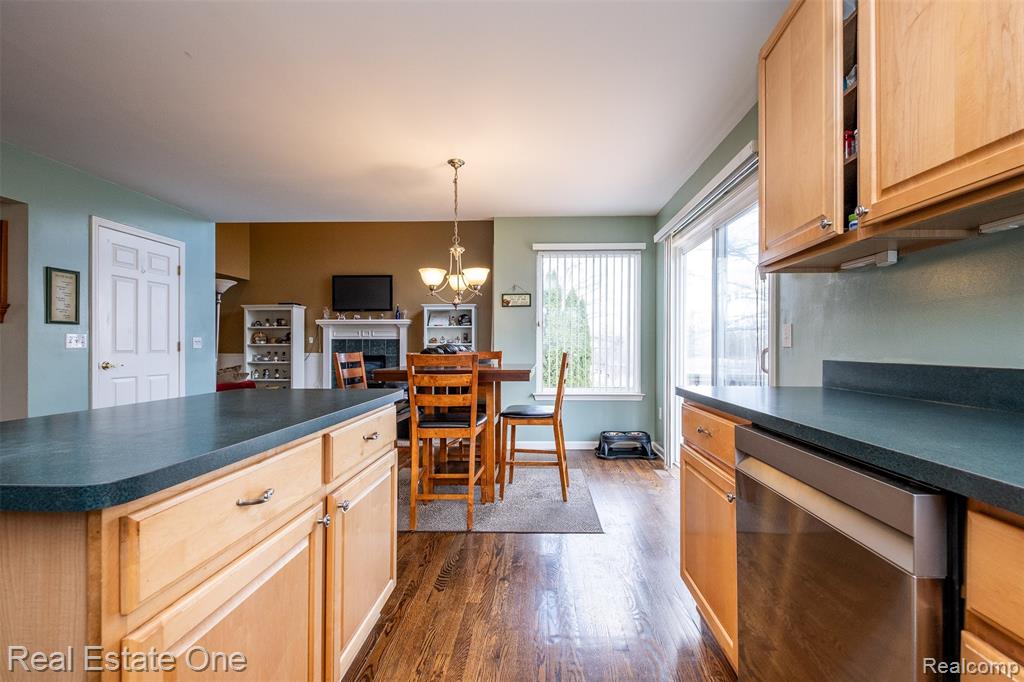 5716 Lancaster Lane, Commerce Twp, MI 48382 — Photo 24