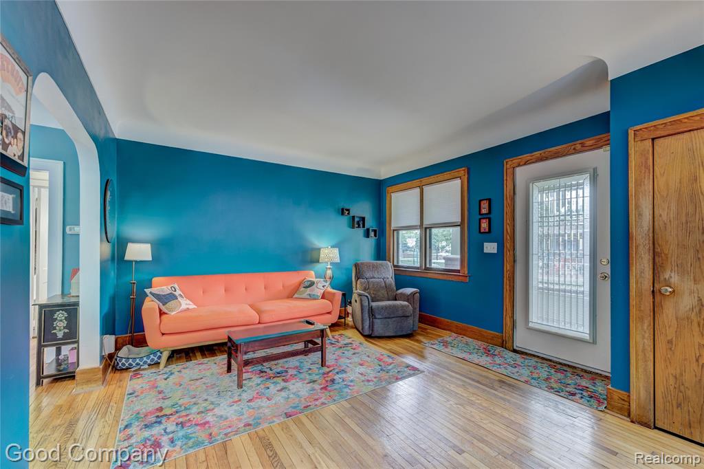 925 W Hazelhurst Street, Ferndale, MI 48220 — Photo 6