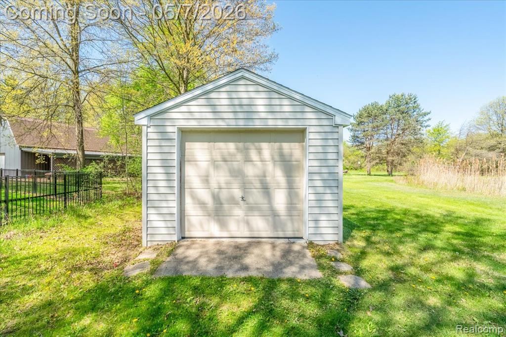 20650 Sherwood Road, Belleville, MI 48111 — Photo 8