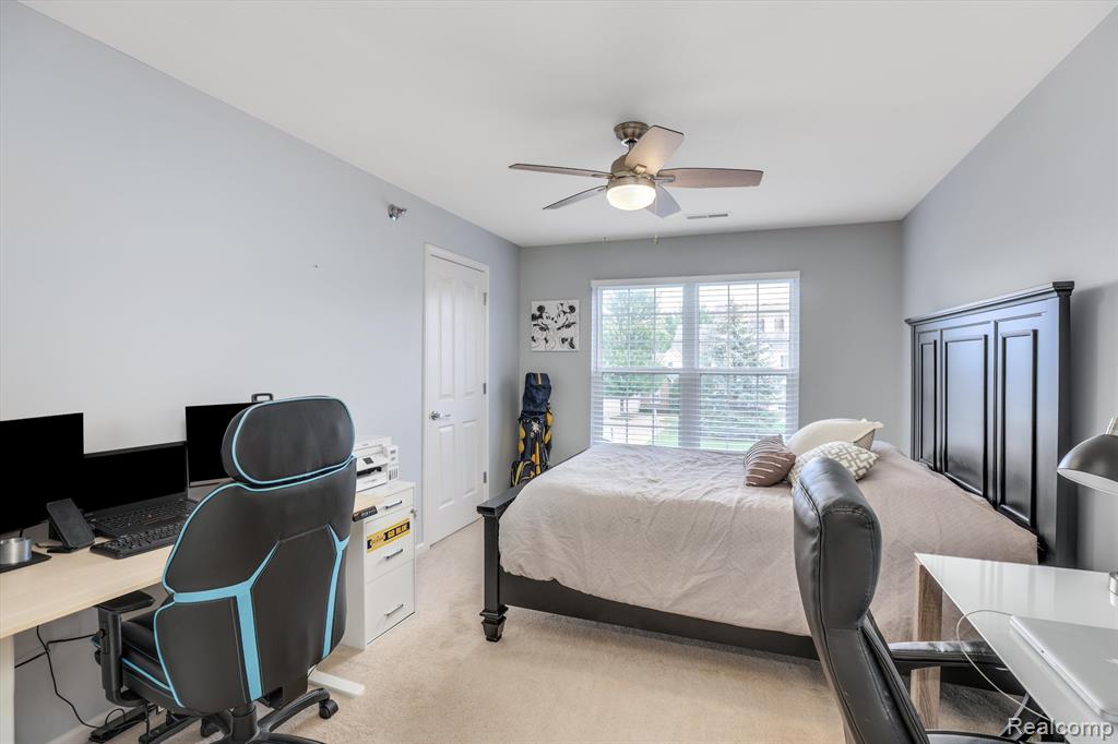 5203 WIDGEON Lane, Walled Lake, MI 48390 — Photo 26