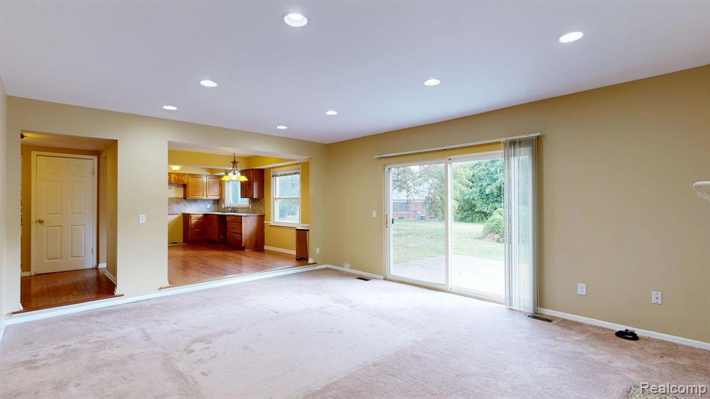 4185 Pinehurst Court, West Bloomfield, MI — Photo 11