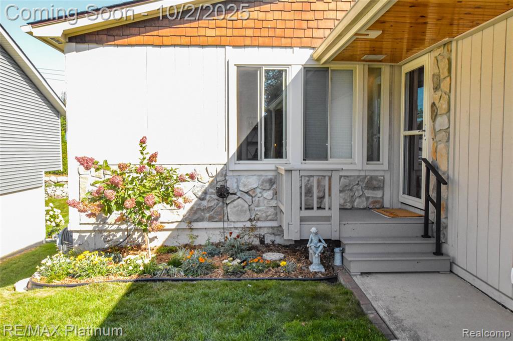 8426 Cooley Beach Drive, White Lake, MI — Photo 3