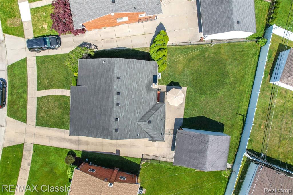6900 CRESTWOOD Street, Dearborn Heights, MI 48127 — Photo 8