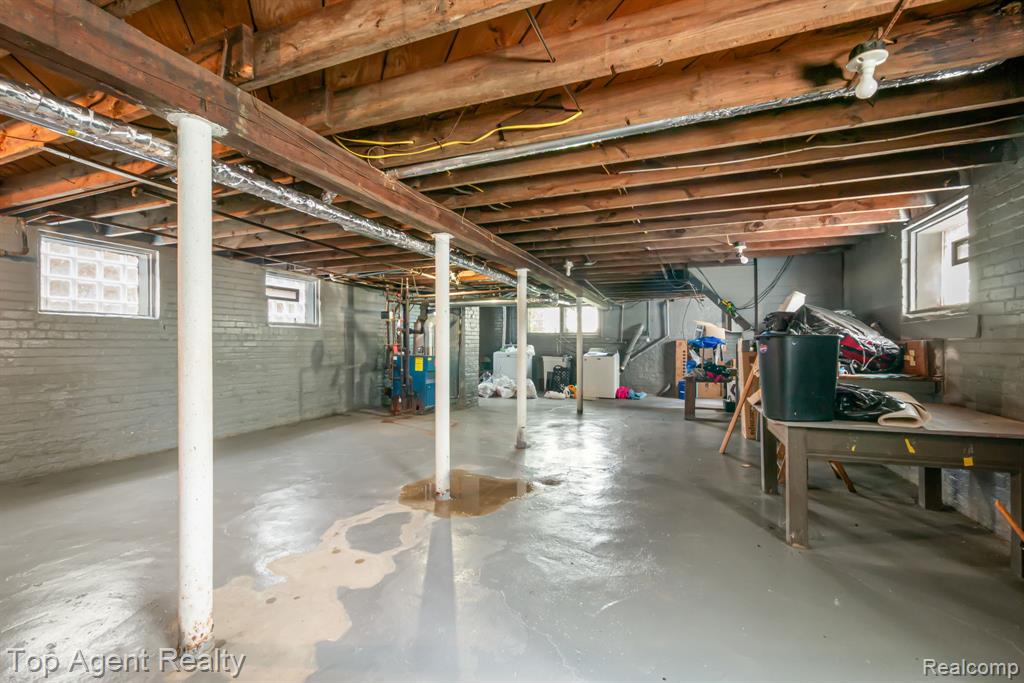 3958 Buckingham Avenue, Detroit, MI 48224 — Photo 38