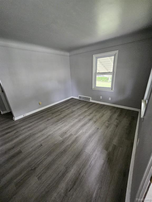 712 Garfield Avenue, Lincoln Park, MI 48146 — Photo 3
