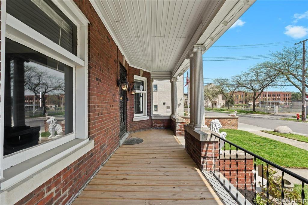 50 TAYLOR Street, Detroit, MI 48202 — Photo 5