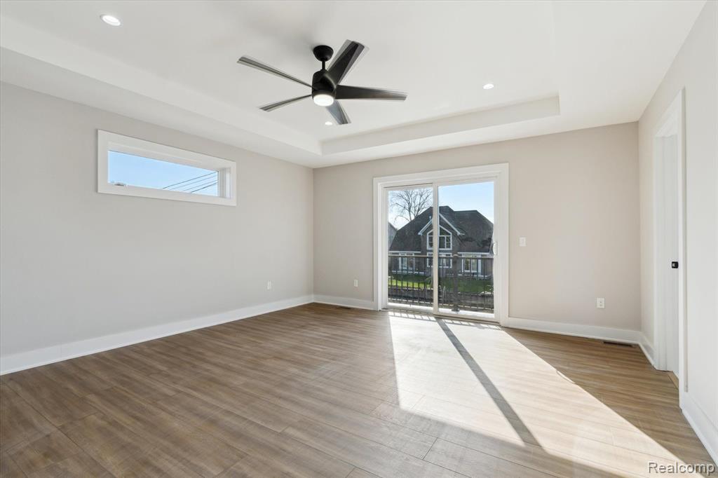 45518 JEFFERSON Avenue, Chesterfield, MI 48047 — Photo 25