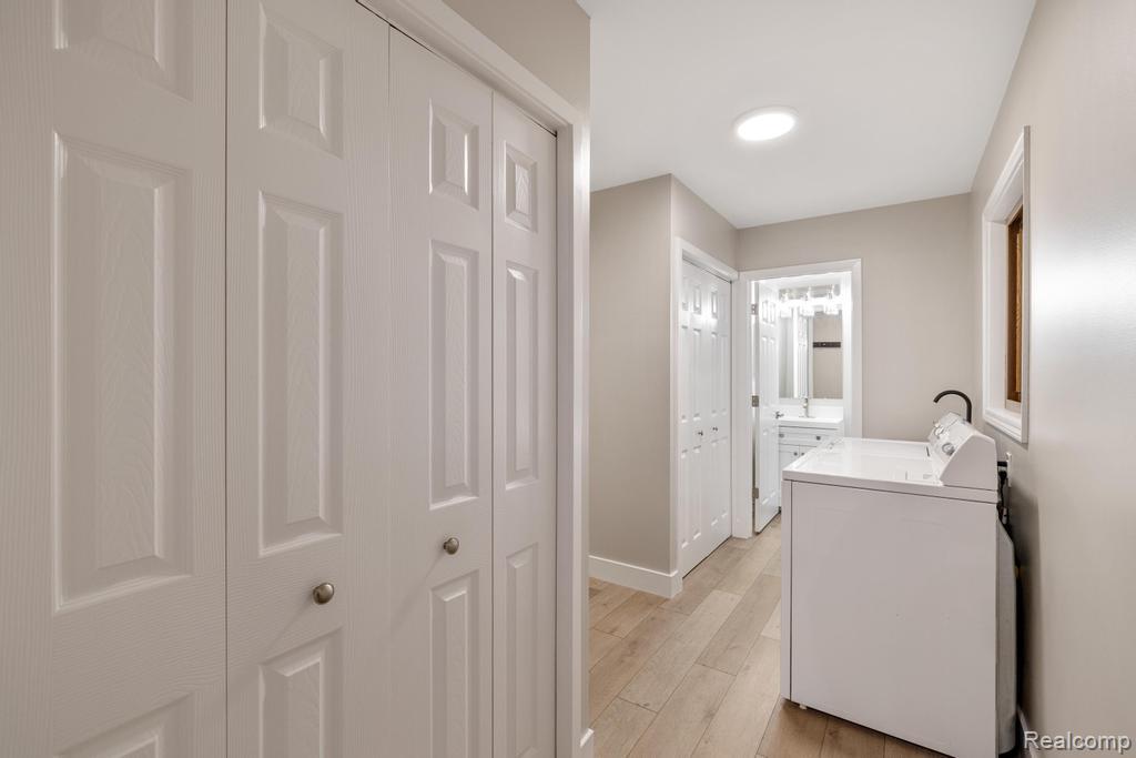 8695 Pacton Drive, Shelby Twp, MI 48317 — Photo 22