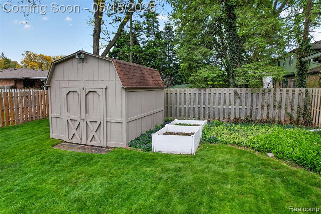 54524 Pocahontas Drive, Shelby Twp, MI 48315 — Photo 30