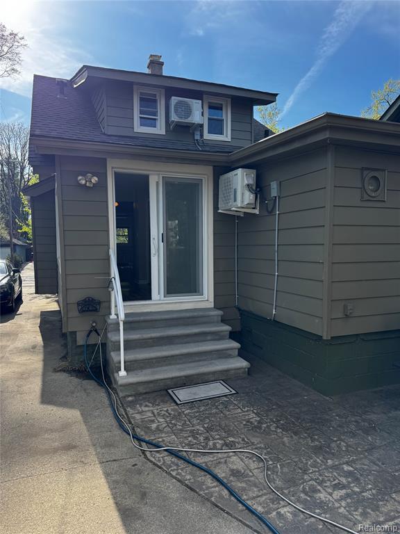 918 N WASHINGTON Avenue, Royal Oak, MI 48067 — Photo 2