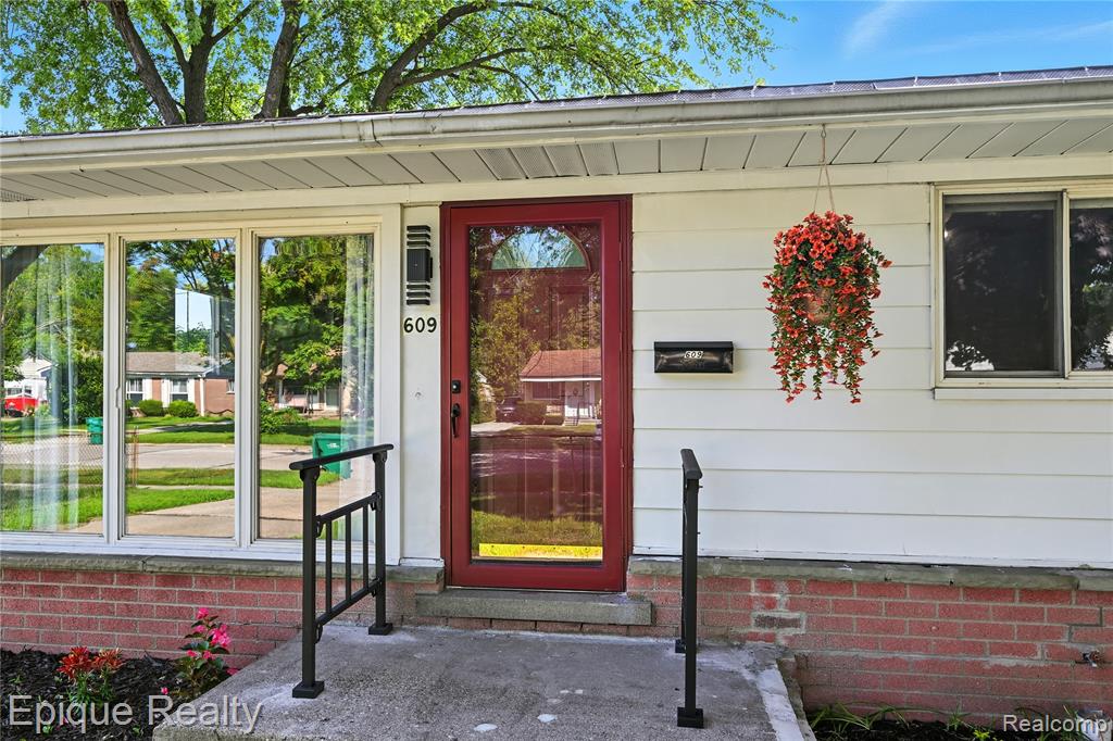 609 Eugene Street, Ypsilanti, MI 48198 — Photo 2