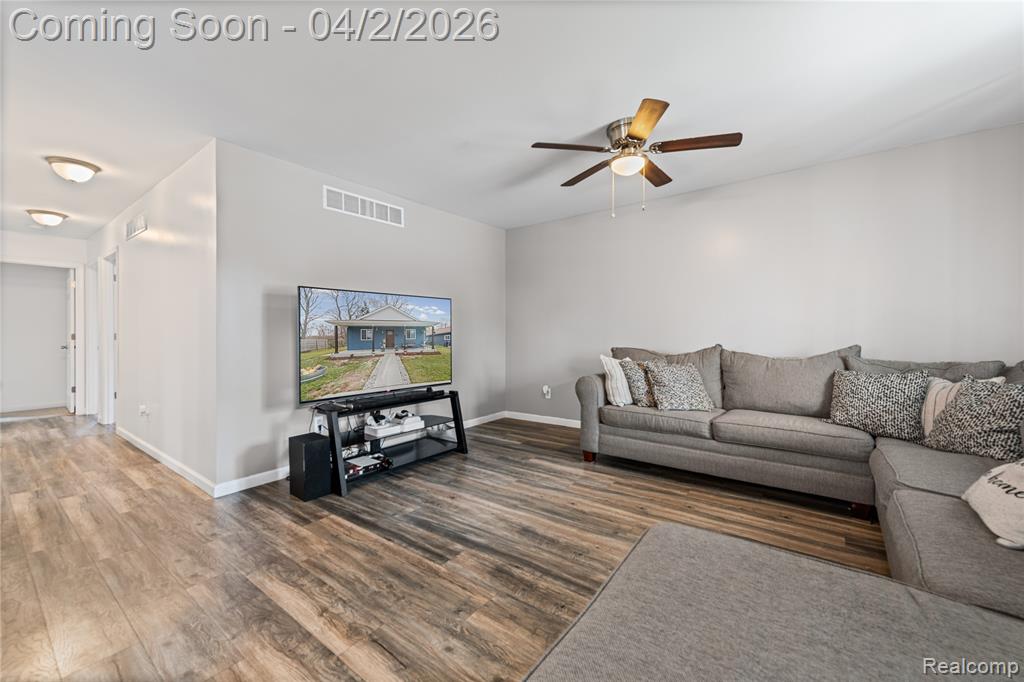 623 Columbia Street, Algonac, MI 48001 — Photo 6