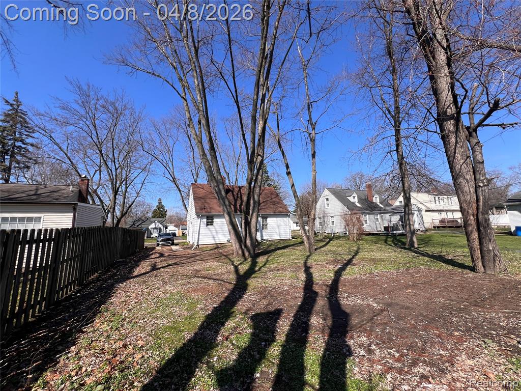 2690 Ellwood Avenue, Berkley, MI 48072 — Photo 2