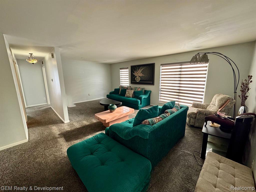 39535 VILLAGE WOOD Road, Novi, MI — Photo 6