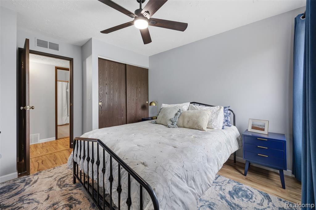 19145 Surrey Lane, Northville, MI 48167 — Photo 15