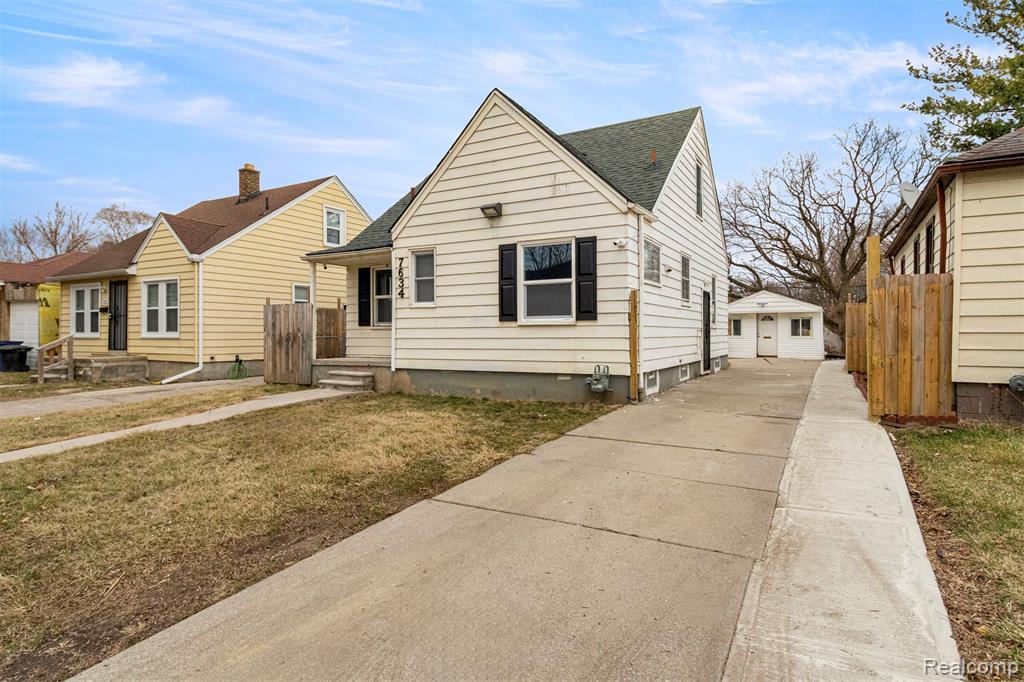 7634 Warwick Street, Detroit, MI 48228 — Photo 39